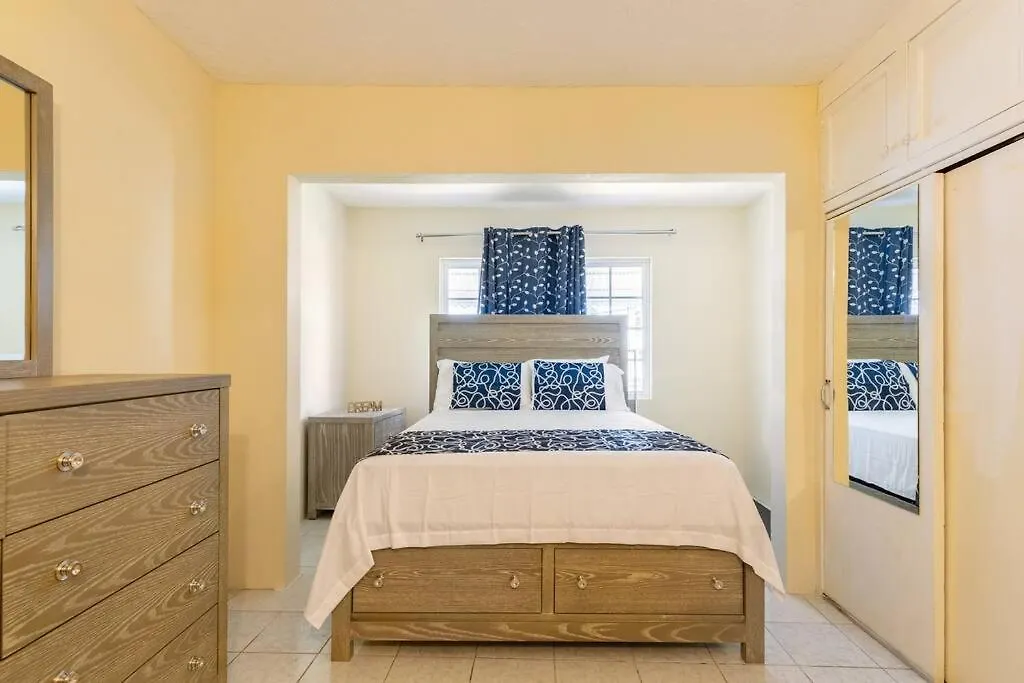 The Pearl I Near Us Embassy, Stadium, 3Br 2Ba Townhouse Liguanea Jamaica
