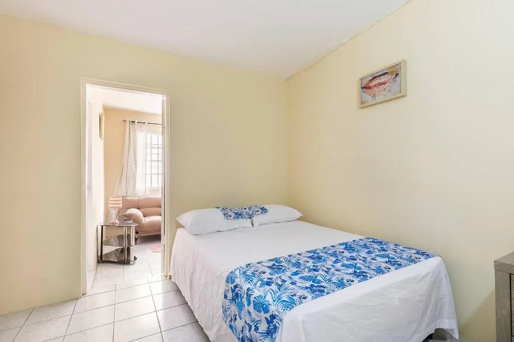 Apartment The Pearl I Near Us Embassy, Stadium, 3Br 2Ba Townhouse Liguanea